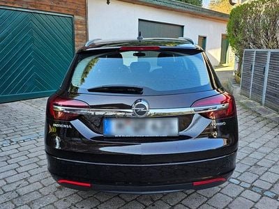 Gebraucht Opel Insignia Edition 170 PS (125 kW) 2016 Braun Kombi