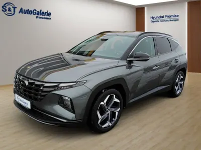 Gebraucht Hyundai Tucson 136 PS (100 kW) 2021 Amazon grey / phantom black SUV