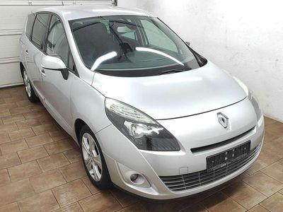 Platingrau Gebraucht 2010 Renault Scénic III Van / Kleinbus | 2.799 € (Guter Preis)