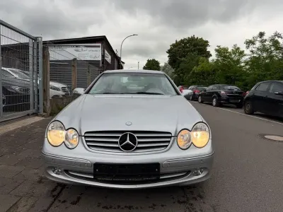 Gebraucht Mercedes CLK240 Elegance 170 PS (125 kW) 2003 Silber Coupé