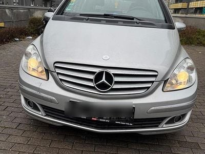 Gebraucht 2006 Mercedes B200 Van / Kleinbus | 2.000 € (Fairer Preis)