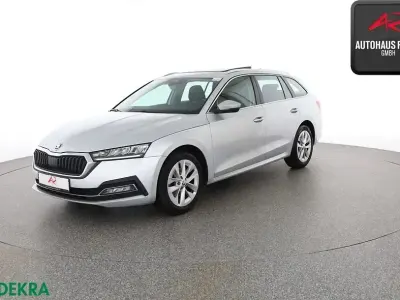 Gebraucht Skoda Octavia Style 150 PS (110 kW) 2023 Brilliantsilber Kombi