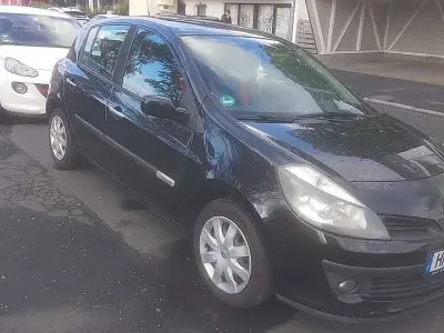 Gebraucht Renault Clio II Dynamique 101 PS (74 kW) 2008 Limousine