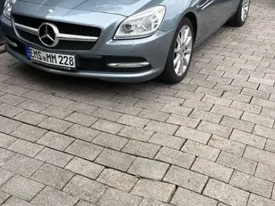 Gebraucht Mercedes SLK350 306 PS (225 kW) 2011 Blau Cabrio