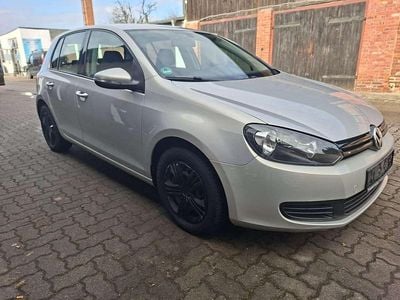 Gebraucht VW Golf VI Trendline 80 PS (58 kW) 2009 Silver leaf metallic Kleinwagen