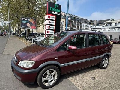 Usata Opel Zafira Elegance 101 CV (74 kW) 2004 Rosso Monovolume