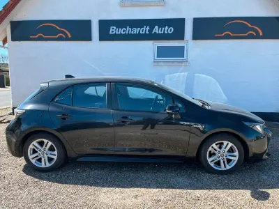 Gebraucht Toyota Corolla Hybrid Comfort 98 PS (72 kW) 2019 Schwarz Limousine