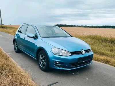 Gebraucht VW Golf VII 86 PS (63 kW) 2014 Blau Limousine