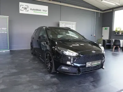Gebraucht Ford Focus ST 250 PS (183 kW) 2016 Shadow black Kombi