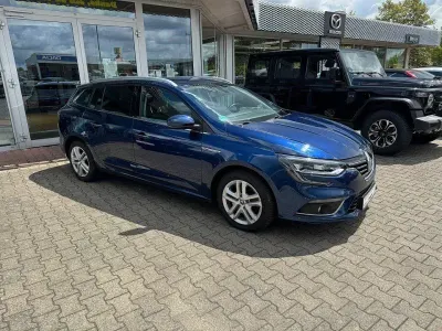 Gebraucht Renault Mégane IV Bose Edition 159 PS (116 kW) 2019 Blau Limousine
