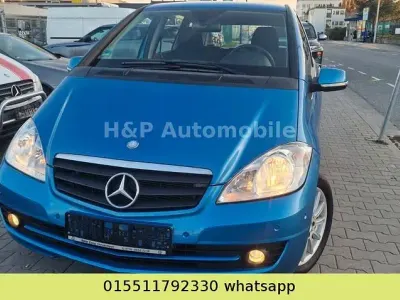 Gebraucht Mercedes A150 95 PS (69 kW) 2009 Blau Limousine