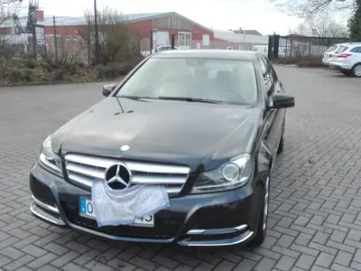Gebraucht Mercedes C180 Avantgarde 156 PS (114 kW) 2013 Schwarz Limousine