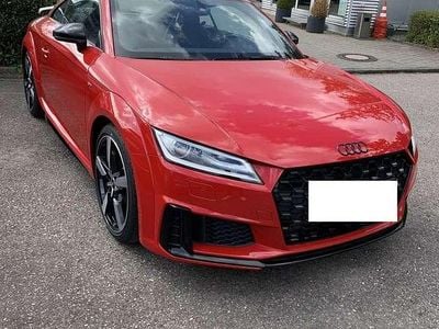 Gebraucht Audi TT Competition 197 PS (144 kW) 2022 Rot Coupé