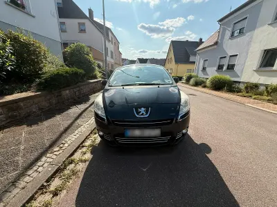 Gebraucht Peugeot 5008 150 PS (110 kW) 2013 Schwarz Van / Kleinbus
