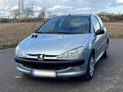 Gebraucht Peugeot 206 60 PS (44 kW) 2004 Blau Kleinwagen