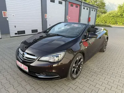 Usata Opel Cascada Edition 140 CV (102 kW) 2016 Marrone Cabrio