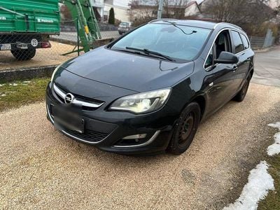 Gebraucht Opel Astra Sport 165 PS (121 kW) 2014 Schwarz Kombi