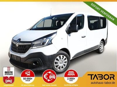 Gebraucht Renault Trafic Life 120 PS (88 kW) 2020 Gletscherweiss Van / Kleinbus