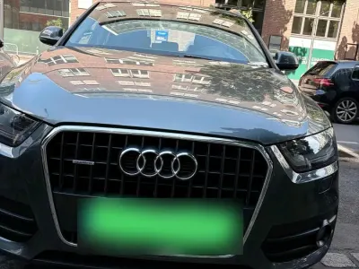 Gebraucht Audi Q3 177 PS (130 kW) 2012 Grau SUV