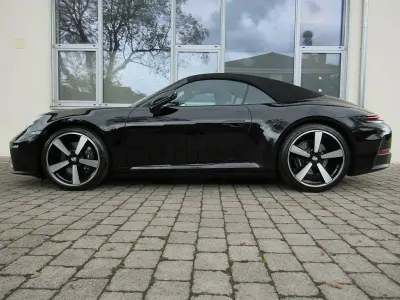 Gebraucht Porsche 992 Chrono 394 PS (289 kW) 2025 Schwarz Cabrio
