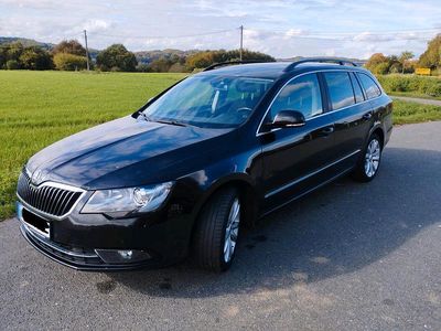 Gebraucht Skoda Superb 170 PS (125 kW) 2013 Schwarz Kombi