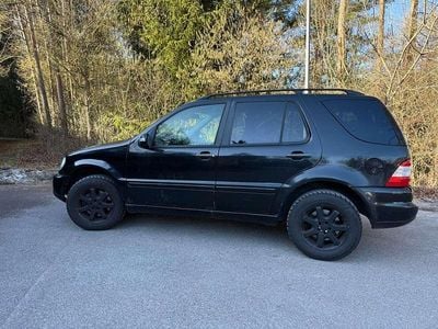 Gebraucht Mercedes ML270 163 PS (119 kW) 2004 Schwarz SUV