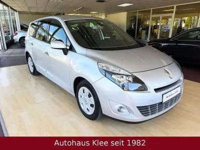 Usata Renault Grand Scénic III Dynamique 131 CV (96 kW) 2009 Argento Monovolume