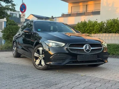 Gebraucht Mercedes C220 Avantgarde 200 PS (147 kW) 2023 Schwarz Kombi