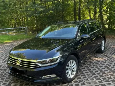 Gebraucht VW Passat Comfortline 150 PS (110 kW) 2018 Schwarz Kombi