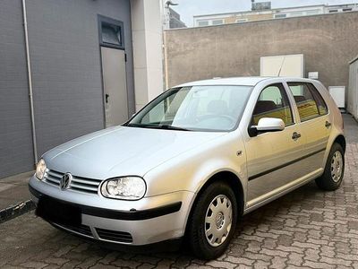 Gebraucht VW Golf IV Sound 75 PS (55 kW) 2002 Silber Kleinwagen