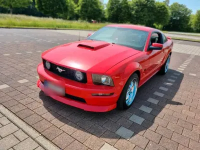 Gebraucht Ford Mustang GT 305 PS (224 kW) 2006 Rot Coupé