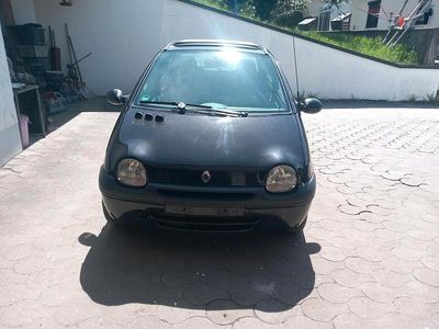 Second-hand Renault Twingo 60 CP (44 kW) 2004 Negru Hatchback