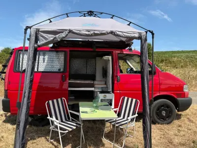 Gebraucht VW T4 102 PS (75 kW) 2000 Rot Van
