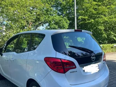Gebraucht Opel Meriva 101 PS (74 kW) 2010 Van / Kleinbus