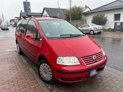 Rot Gebraucht 2007 VW Sharan Van / Kleinbus | 2.150 € (Guter Preis)