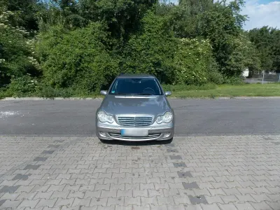 Gebraucht Mercedes 220 150 PS (110 kW) 2005 Grau Kombi