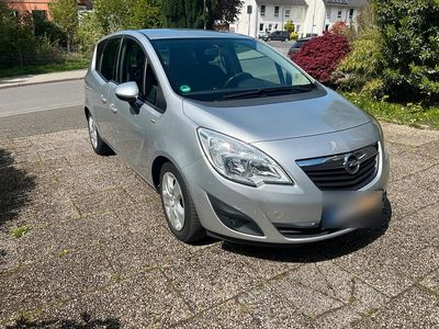 Usata Opel Meriva 74 CV (54 kW) 2012 Argento Monovolume