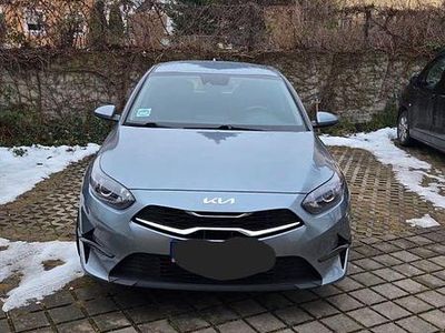 Grau Gebraucht 2022 Kia Ceed Kleinwagen | 19.500 € (Fairer Preis)