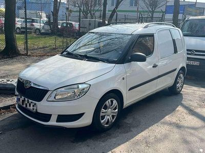 Usata Skoda Roomster 75 CV (55 kW) 2010 Bianco Monovolume