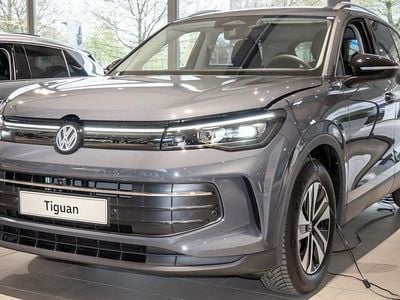 Neu VW Tiguan Life 150 PS (110 kW) 2026 Grau SUV