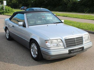 Brugt Mercedes E220 150 HK (110 kW) 1994 Sølv Cabriolet