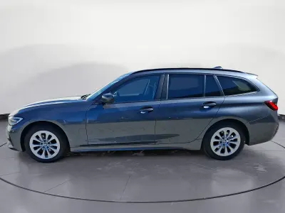 Używany BMW 320 Sport Line 190 KM (139 kW) 2022 Szary Kombi