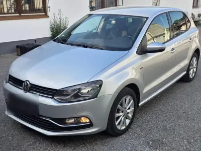 Gebraucht VW Polo 75 PS (55 kW) 2015 Silber Kleinwagen
