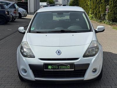 Second-hand Renault Clio III Dynamique 101 CP (74 kW) 2010 Alb
