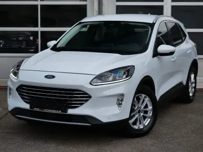 Usata Ford Kuga Titanium 120 CV (88 kW) 2022 Bianco SUV