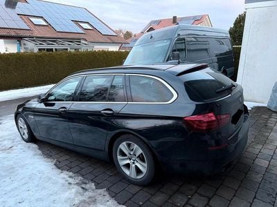 Schwarz Gebraucht 2014 BMW 530 Comfort Edition Kombi | 8.500 € (Guter Preis)