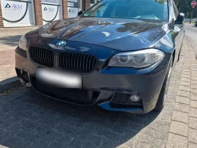 Gebraucht BMW 530 M Sport 258 PS (189 kW) 2011 Schwarz Limousine