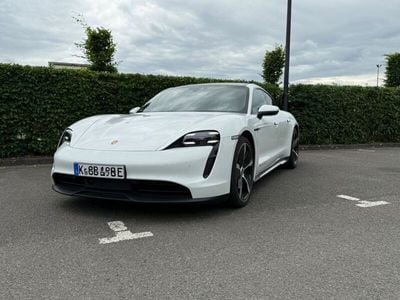 Porsche Taycan 4S