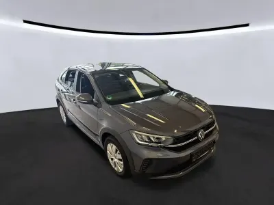 Gebraucht VW Taigo 95 PS (69 kW) 2023 Grau SUV