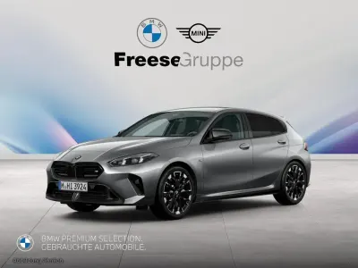 Begagnad BMW M135 Performance 300 HK (220 kW) 2025 Silver Halvkombi